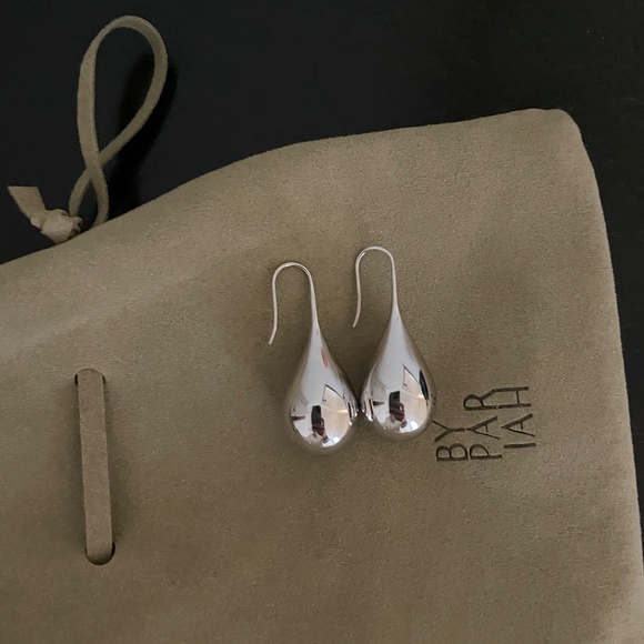 NEW/NEVER WORN Sterling Silver Large Drop Earrings - Picture 4 of 6